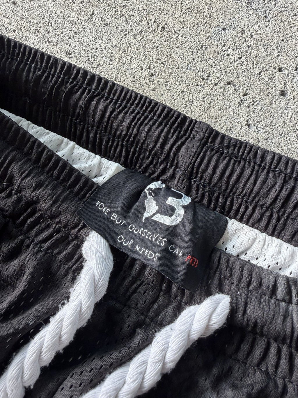 Free Mind 3/4 Shorts